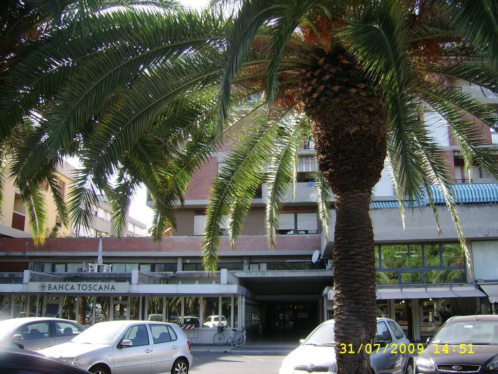 Appartamento Marina Marina Di Carrara Δωμάτιο φωτογραφία